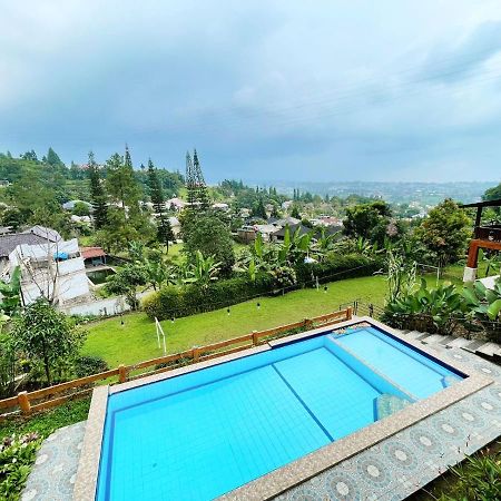 Villa Hanna 1 Cisarua Εξωτερικό φωτογραφία