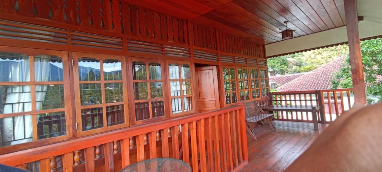 Villa Hanna 1 Cisarua Εξωτερικό φωτογραφία